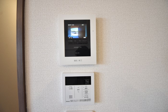 セキュリティ　モニター付きインターホンで安心