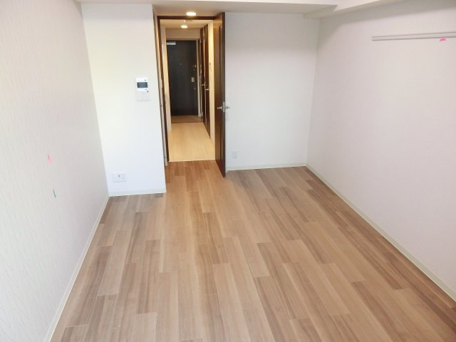 居室・リビング　同物件別号室の写真です。