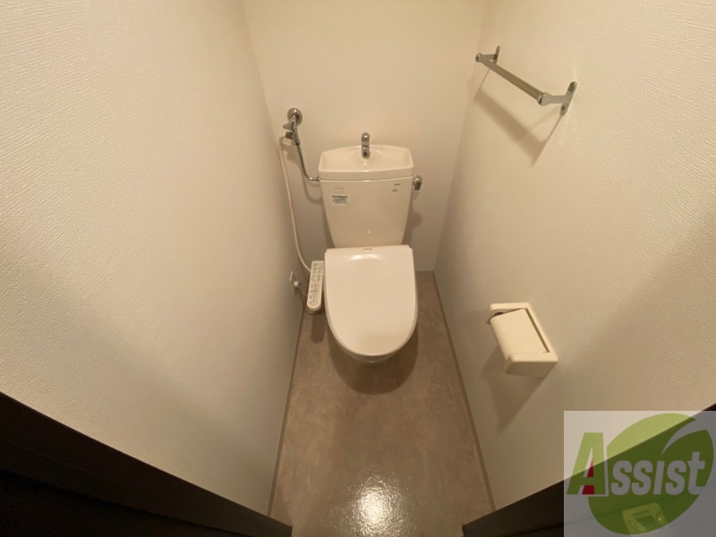 トイレ　トイレです。ウォシュレット付を探している方、おすすめです。