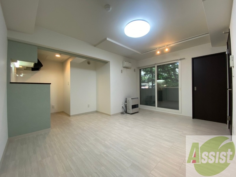 居室・リビング　広くてキレイなお部屋が広がっていて、充実した生活が送れそう。