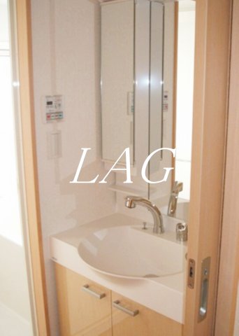 洗面設備　洗面台です。