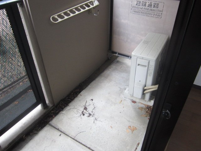 バルコニー　レージュ城西