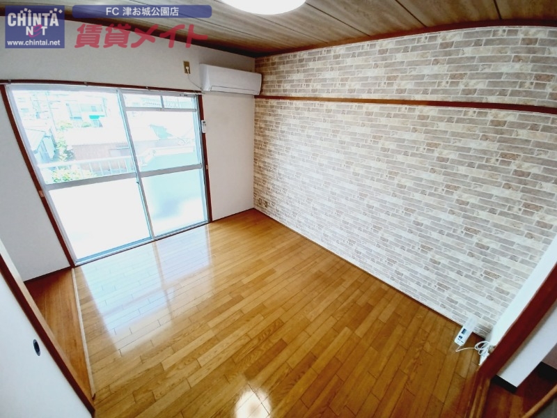 居室・リビング　別部屋参考写真です