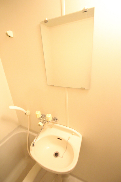 洗面設備　身だしなみチェックはこちらで♪　別室の参考写真です。※現況優