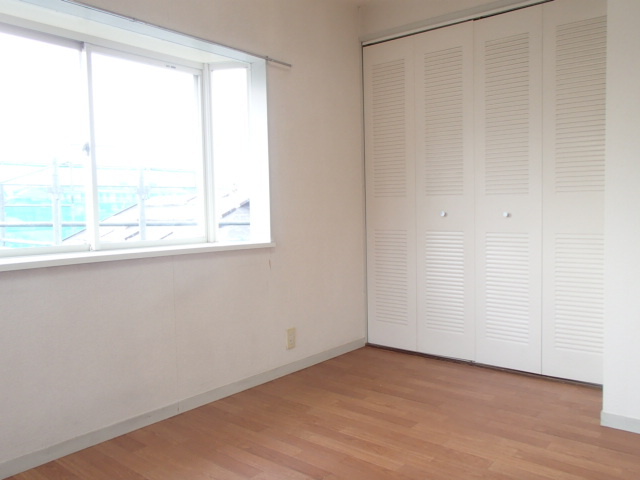 居室・リビング　★大きな収納のある洋室です★