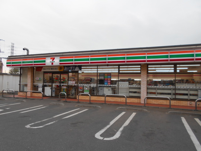 コンビニ　セブン・イレブン三鷹新川１丁目店（コンビニ）まで600m