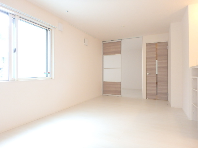 居室・リビング　１３．５帖のリビングです