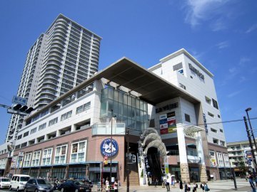 ショッピングセンター　らびすた新杉田（ショッピングセンター）まで1200m