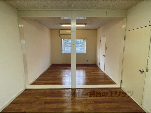 居室・リビング　洋室