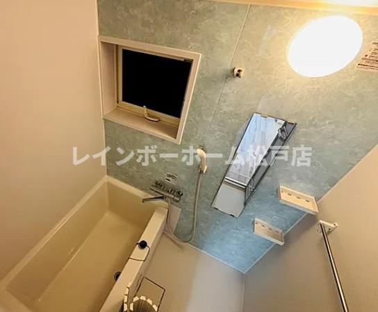 バス・シャワールーム　お風呂です