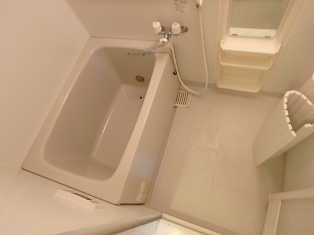 バス・シャワールーム　洗い場も広く快適バスタイム。。