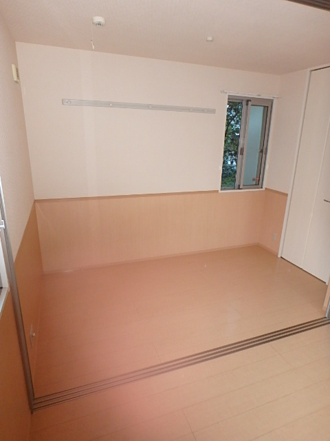 その他部屋・スペース　ベッドを置くには十分です。