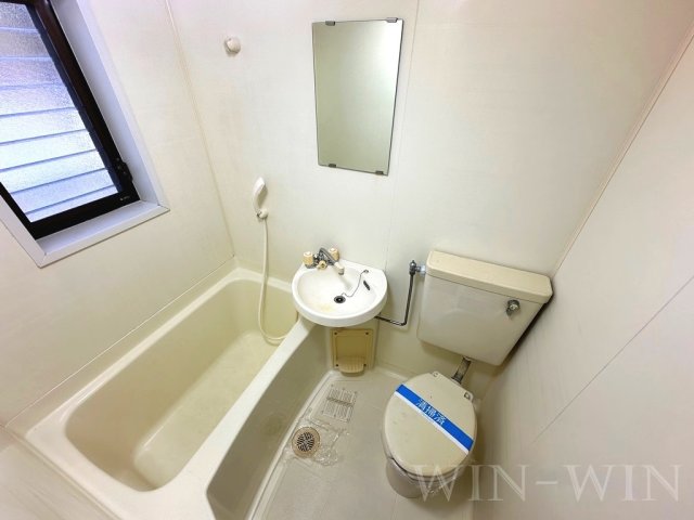 バス・シャワールーム　イメージ（同建物内別部屋の写真です）