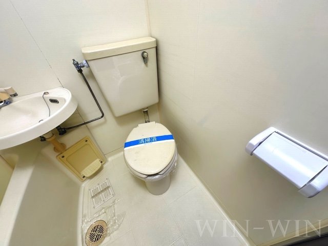 トイレ　イメージ（同建物内別部屋の写真です）