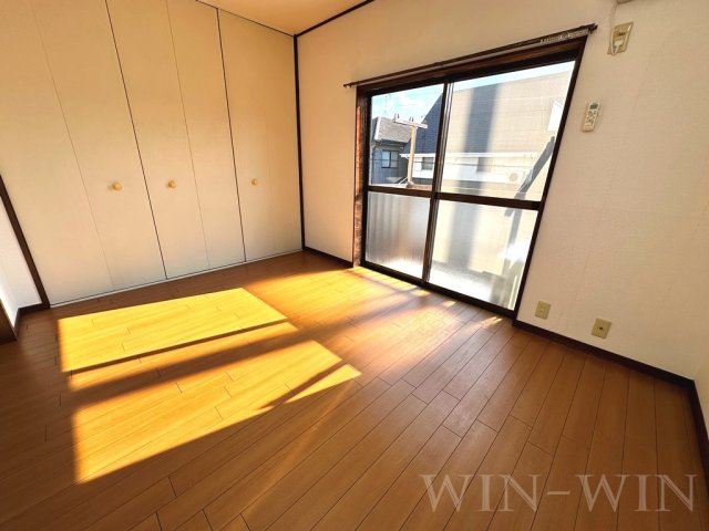 居室・リビング　イメージ（同建物内別部屋の写真です）