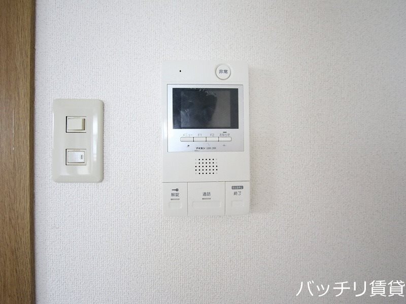 セキュリティ　画像は別号室の為、現状優先になります。