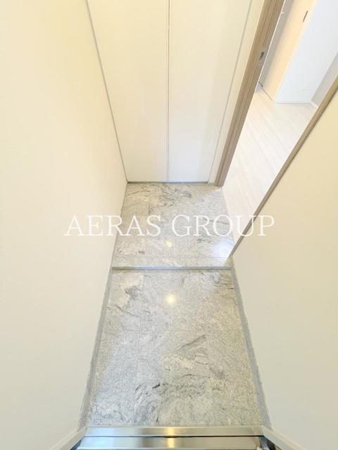 玄関　別部屋同仕様タイプ