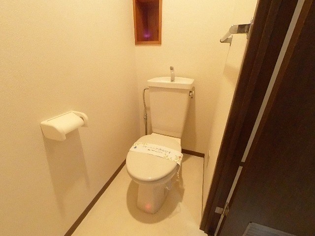 トイレ　別部屋参考写真