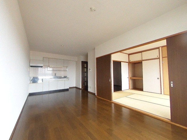 居室・リビング　別部屋参考写真