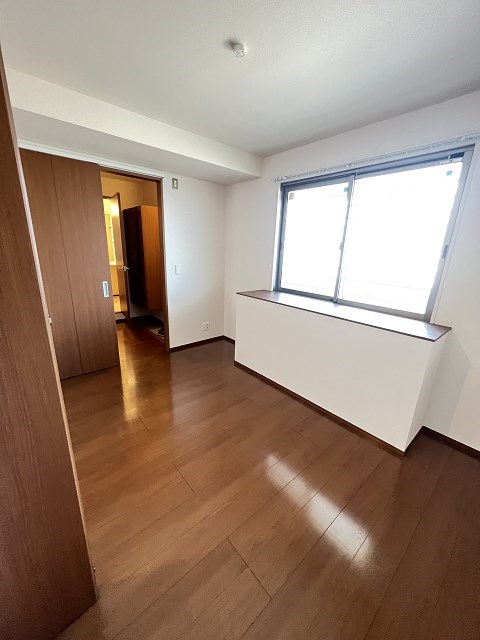 その他部屋・スペース　使い勝手のいい寝室です