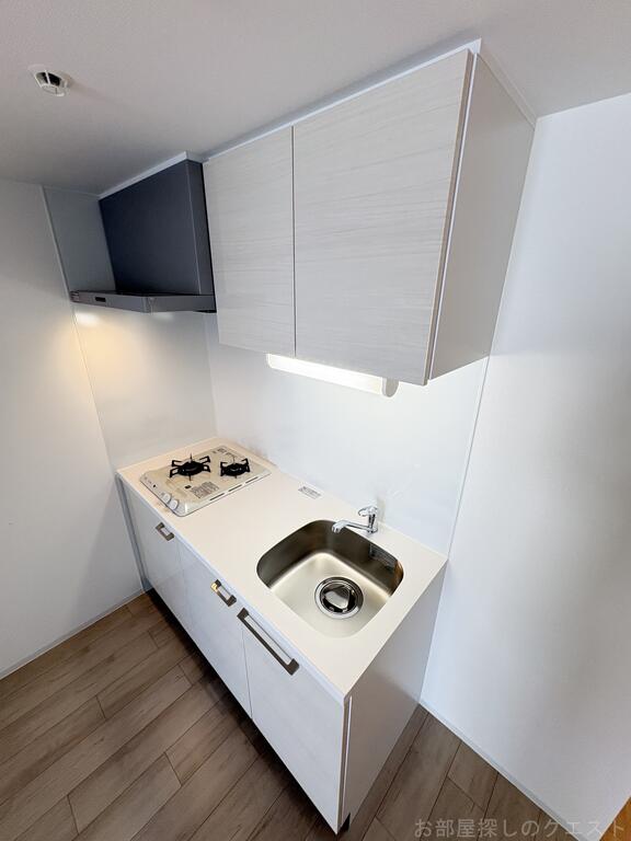 キッチン　(写真は同タイプ）