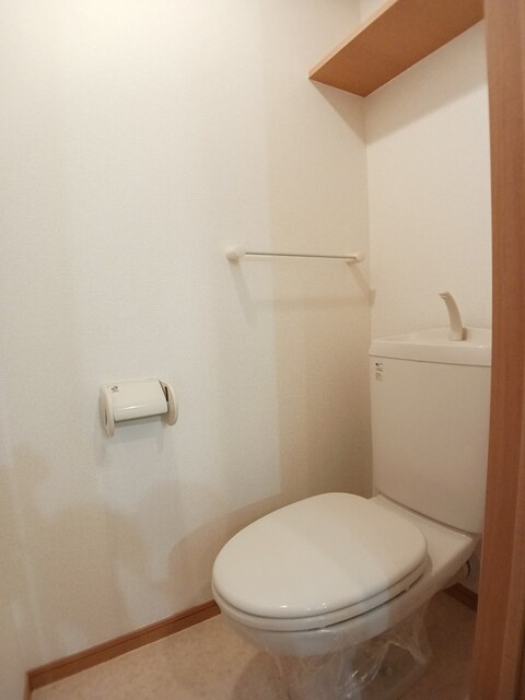 トイレ　落ち着いたトイレです