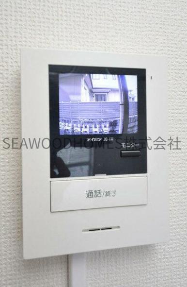 セキュリティ　モニター付きインターホンで急な来客でも安心です。