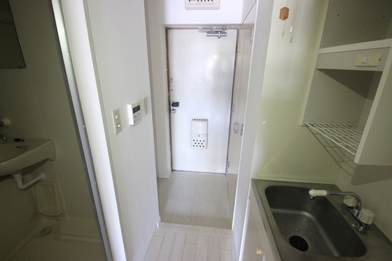 玄関　※別部屋の写真です