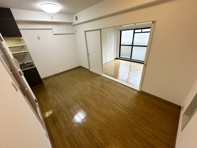 居室・リビング　エアコン付きで初期費用を抑えたい方にもおすすめです。