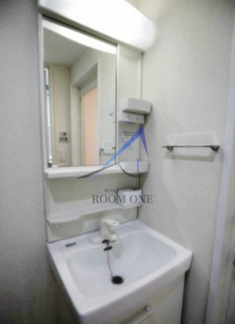洗面設備　洗面台です。