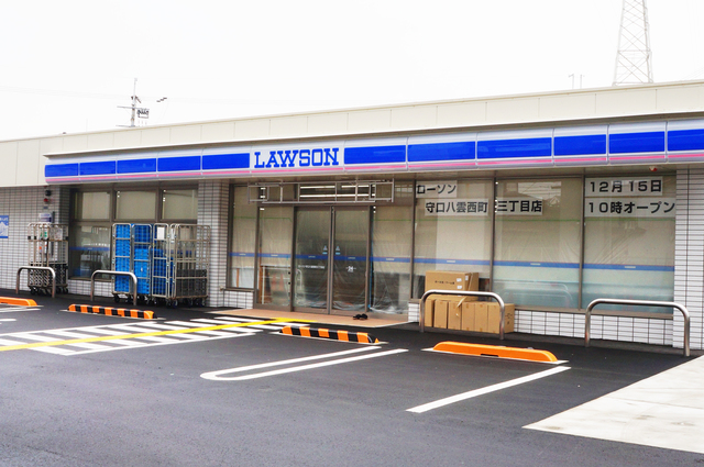 コンビニ　ローソン守口八雲西町三丁目店（コンビニ）まで394m