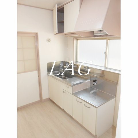 キッチン　キッチンです。