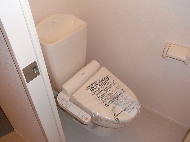 トイレ　洗浄機能付きトイレ