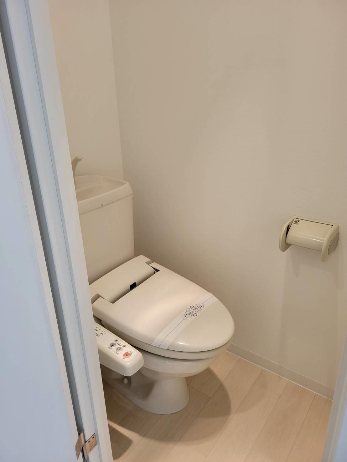 トイレ　ウォシュレット付き洋式トイレ♪