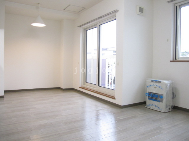 居室・リビング　居間