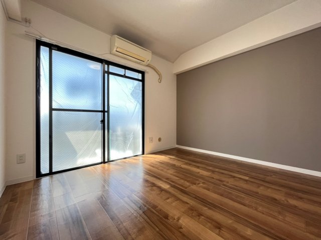 居室・リビング　別号室画像。ご参考下さい