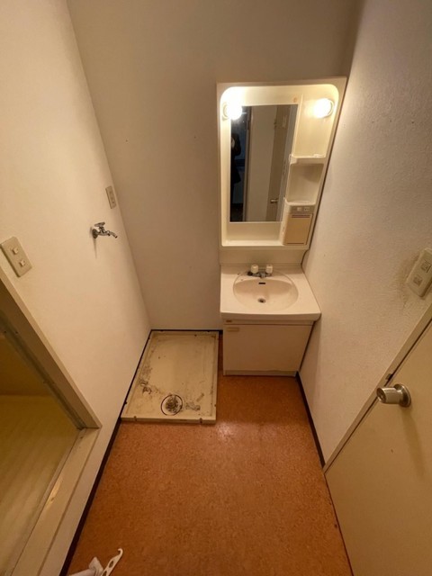 洗面設備　現況を優先します。