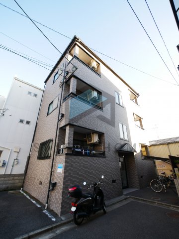 建物外観　落ち着いた雰囲気の外観です