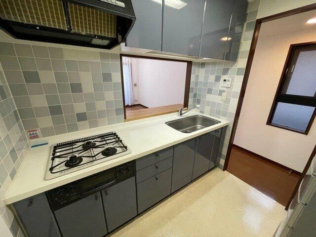 キッチン　※別部屋参考写真