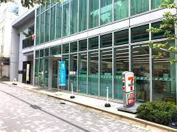 コンビニ　セブンイレブン 六本木7丁目店（コンビニ）まで61m