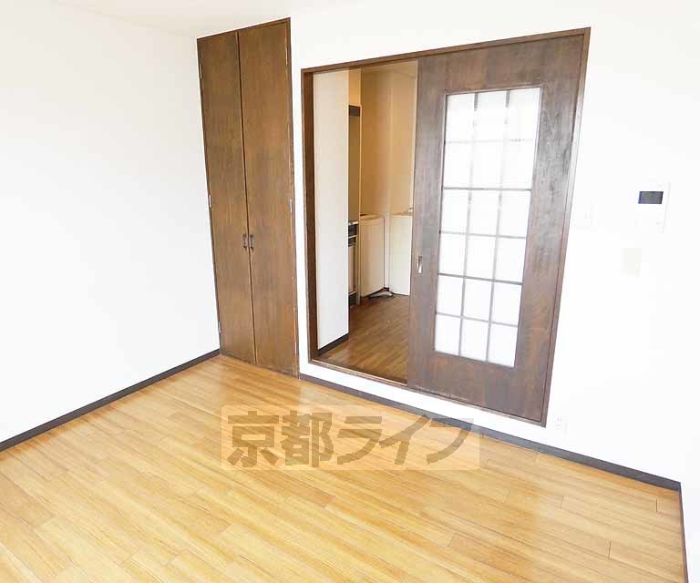 居室・リビング　すっきりとしたお部屋です。