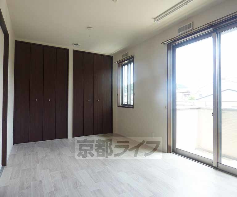 居室・リビング　広々としたお部屋です。