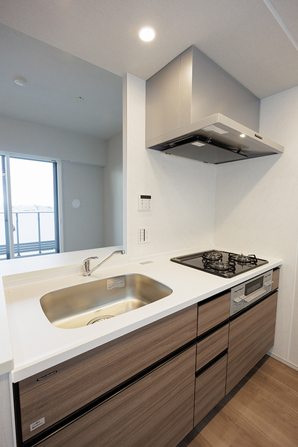 キッチン　※写真は同タイプ住戸です。
