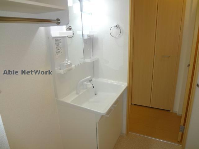 洗面設備　同型モデル