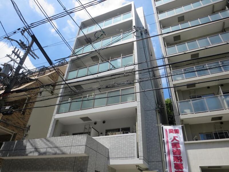 建物外観　三ノ宮駅まで徒歩９分の場所にあります！