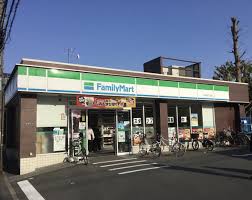 コンビニ　ファミリーマート大森西四丁目店（コンビニ）まで268m