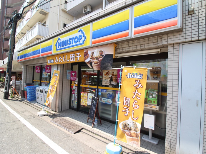 コンビニ　ミニストップ（コンビニ）まで400m
