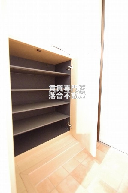 収納　シューズ収納