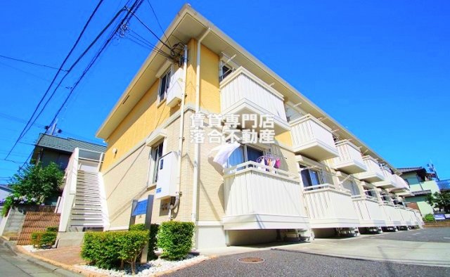 建物外観　おしゃれな建物