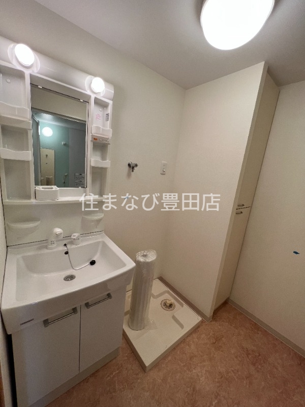 洗面設備　同型別部屋写真
